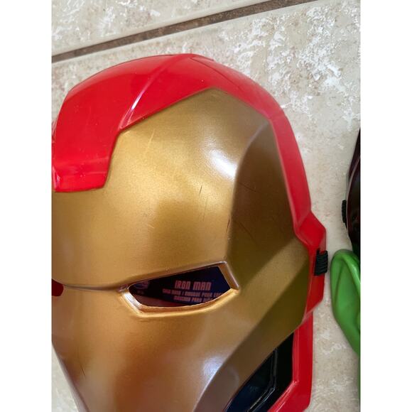 CHILD 3 MARVEL CAPTAIN AMERICA HULK IRON MAN FACE MASKS COSTUME NEW FLAWS - Picture 2 of 5